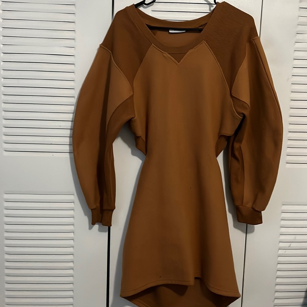 Puff sleeve backless dress…cute for the fall with boots!